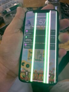 Cara Mengatasi Layar iPhone Bergaris dan Solusi Perbaikannya di iSeven