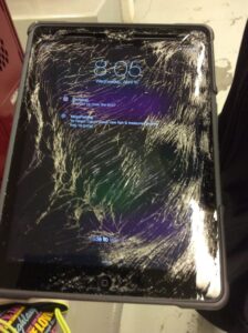 Ganti Kaca iPad Pecah cepat, aman, dan hemat di iSeven Service Jakarta