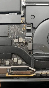 7 Cara Mengatasi MacBook Tiba Tiba Mati Total (100% Ampuh & Aman)