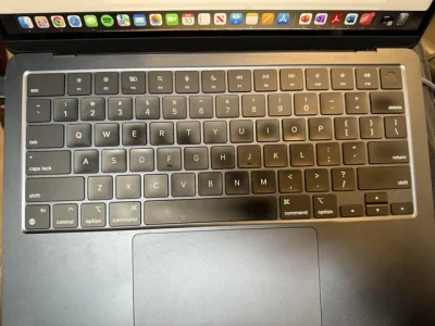 Perbaikan Keyboard MacBook Error di iSeven Service: Solusi Cepat & Bergaransi (Panduan 2025)