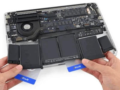 5 Tanda Harus Service Baterai MacBook: Solusi Kilat 1 Jam Langsung Normal!