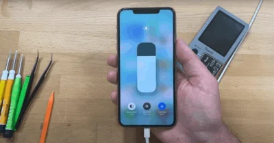 True Tone Hilang Setelah Ganti Layar iPhone? Ini 3 Cara Mengembalikannya!