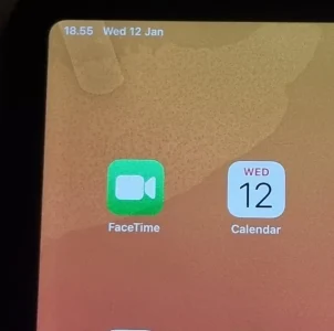 Bahaya Air bagi MacBook, iPhone, dan iPad: 5 Langkah Tepat Menanganinya agar Tidak Rusak Permanen