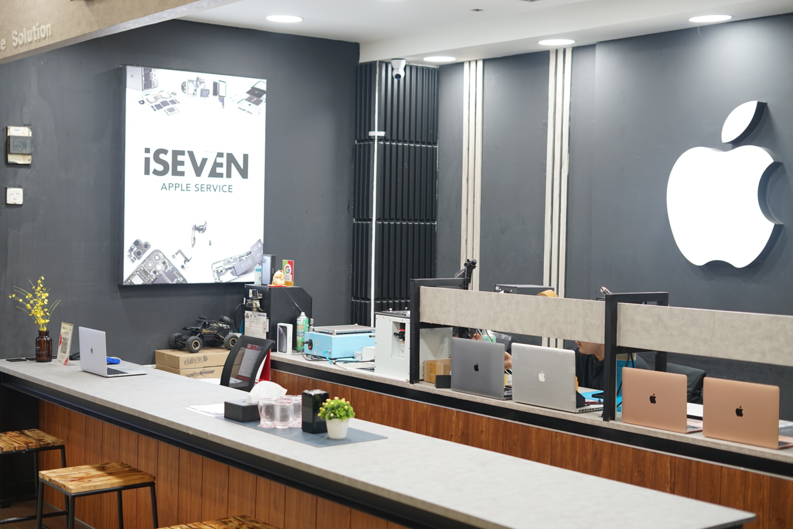 iseven service