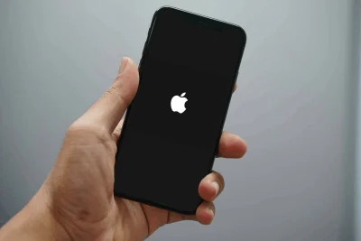 iPhone Restart Sendiri? Ini 7 Solusi Ampuh Mengatasi Kebocoran Daya dan Sistem Reboot Tiba-Tiba