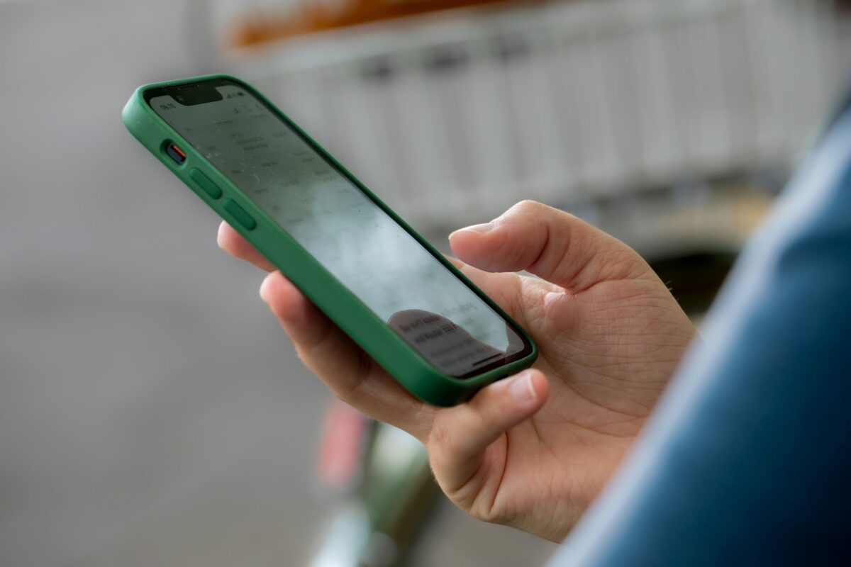 ganti layar iPhone