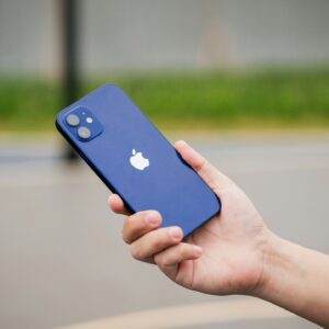 ganti baterai iphone