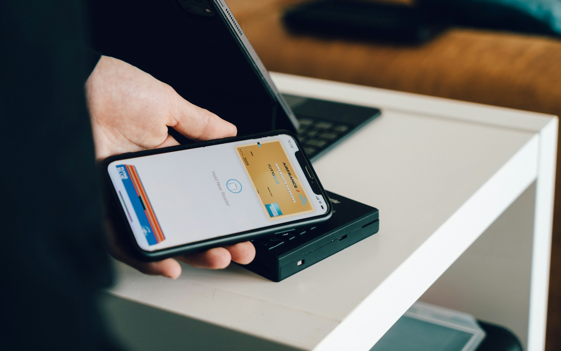 nfc iphone