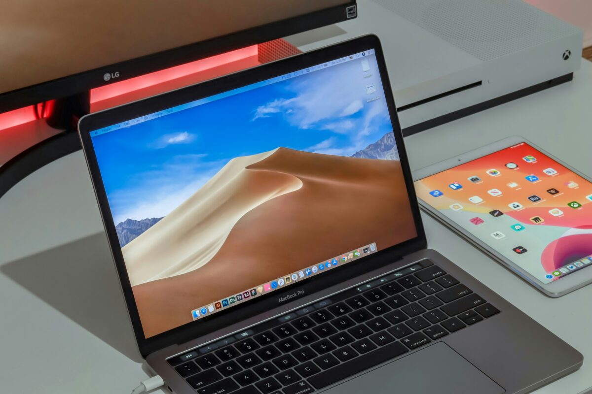 macbook m1
