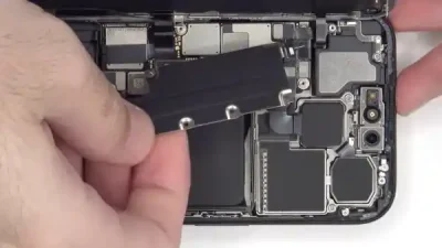 5 Solusi Service iPhone Tidak Bisa Connect WiFi dan Tombol Abu-Abu, Dijamin Sembuh!