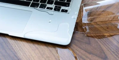 Cara Mengatasi MacBook Terkena Air: Lakukan Ini Sekarang Sebelum Menyesal!