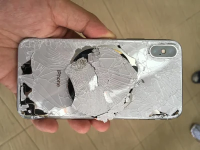 Hal Berbahaya Kalo Backglass iPhone Pecah