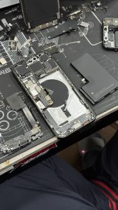 Penyebab iPhone 15 Pro Max Tidak Bisa di Charger & Cara Mengatasinya, No. 4 Sering Disepelekan!