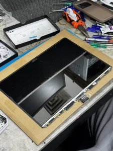 Harga Ganti LCD Only Macbook Pro 2026