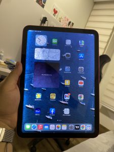 7 Langkah Darurat! Pertolongan Pertama Saat iPad Kena Air (Jangan Panik, Ini Solusinya!)