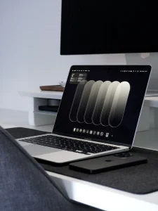 9 Tips Merawat LCD MacBook Terbukti Ampuh: Hindari Biaya Servis Jutaan!