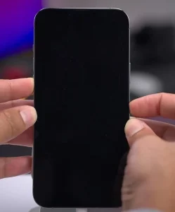7 Ciri Ciri IC Display iPhone Rusak (Wajib Tahu Sebelum Layar Blank Total!)