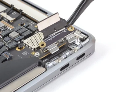 Pergantian Port USB-C MacBook: 5 Kendala & Rahasia Perbaikannya!