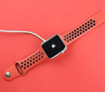Fleksibel Button Apple Watch Rusak? Ini 5 Dampak Fatal & Solusinya!
