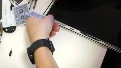3 Cara Ganti LCD Macbook Air 2018 Tanpa Menguras Kantong, Selesai 2 Jam!