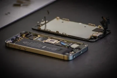 Ganti Housing iPhone Murah Bergaransi Selesai 3 Jam Hari Ini!