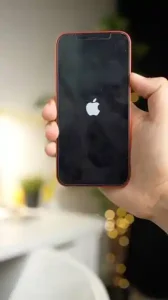 Penyebab LCD iPhone Blank Hitam Tapi Mesin Menyala, Bisa Jadi Karena Ini!