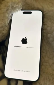 7 Gejala Utama iPhone 15 Mati Total & Solusi Perbaikan Pertama yang Bisa Kamu Coba