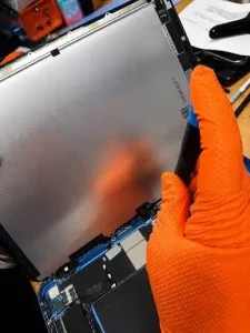 7 Penyebab Utama Apa Aja yang Dapat Merusak iPad Tanpa Disadari