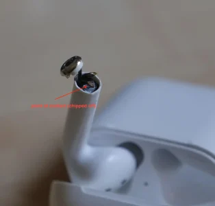 7 Alasan AirPods Gen 1 dan Gen 2 Masih Worth It Gak Sih di 2026? Cek Dulu Disini!
