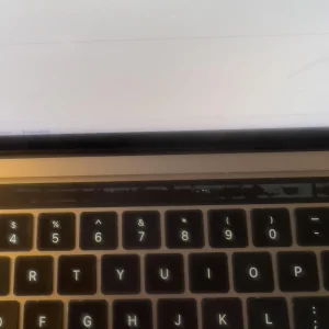 Solusi Touchbar Macbook Mati Tapi Bisa Ditekan!